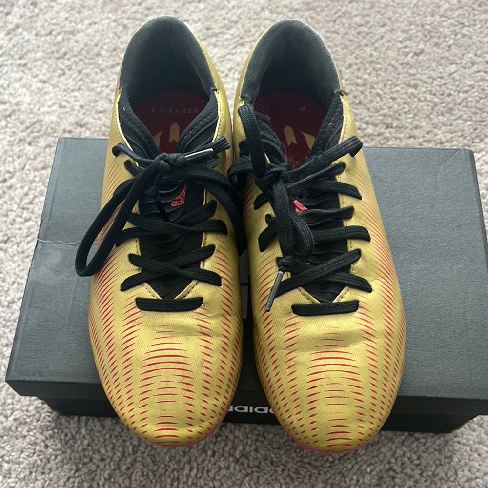 Boy soccer cleats Nemeziz Messi